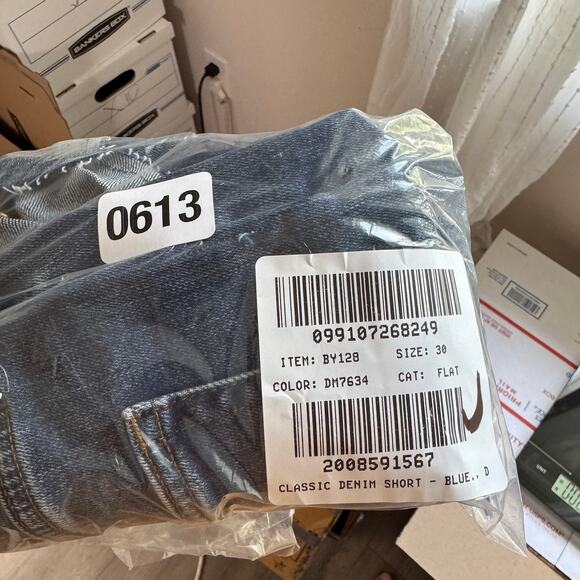 J.Crew Classic Denim Short WMNS 30 Dark Pacific Blue Wash Stretch Rolled Raw Hem - Picture 9 of 9